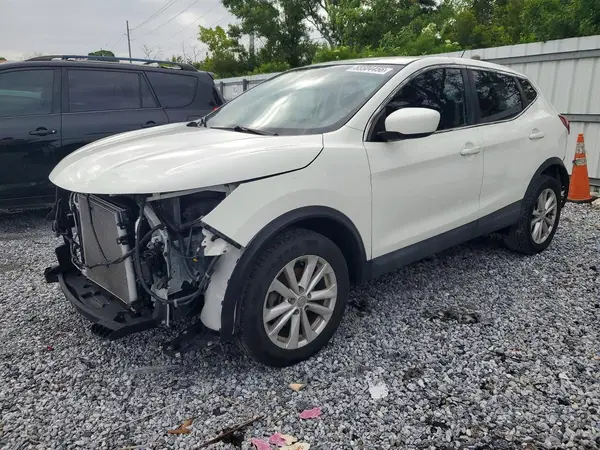 JN1BJ1CP1JW100906 2018 NISSAN ROGUE - Image 1