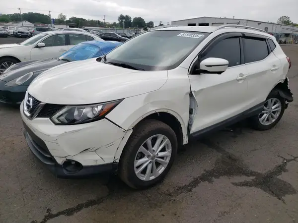JN1BJ1CP1JW102753 2018 NISSAN ROGUE - Image 1