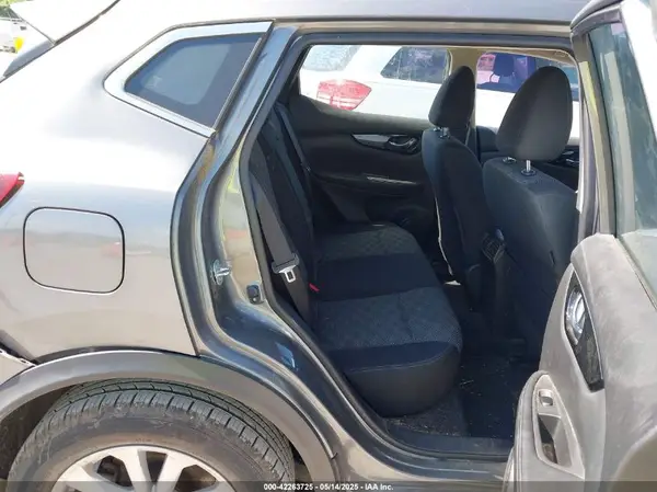 JN1BJ1CP1JW105295 2018 NISSAN ROGUE - Image 8
