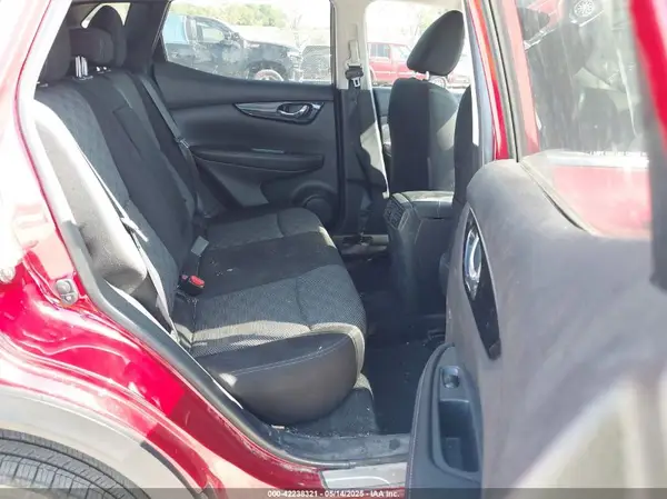 JN1BJ1CP1JW151869 2018 NISSAN ROGUE - Image 8