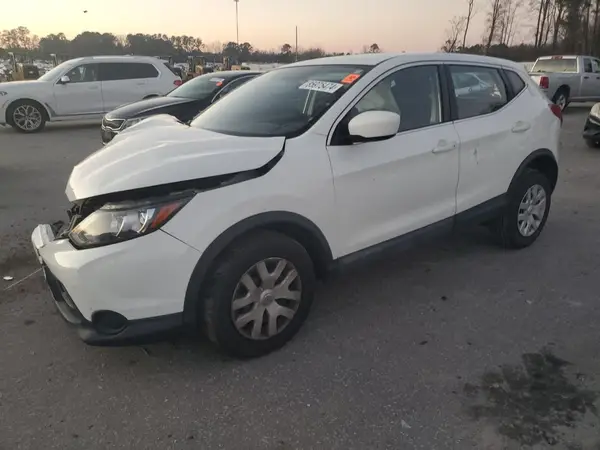JN1BJ1CP1JW157347 2018 NISSAN ROGUE - Image 1