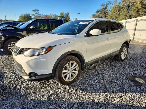 JN1BJ1CP1JW159566 2018 NISSAN ROGUE - Image 1