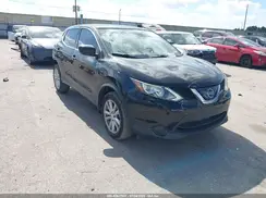 JN1BJ1CP1JW162242 2018 NISSAN ROGUE