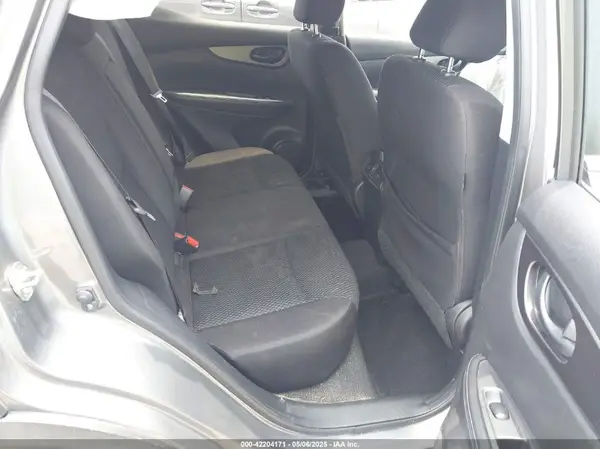 JN1BJ1CP1JW163603 2018 NISSAN ROGUE - Image 8