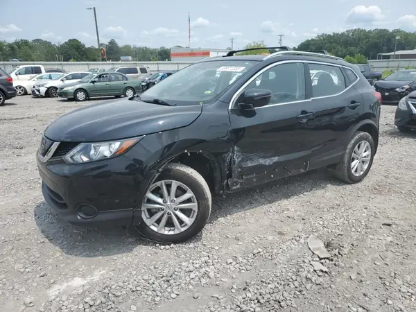 JN1BJ1CP1JW180773 2018 NISSAN ROGUE - Image 1