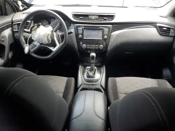 JN1BJ1CP1JW186007 2018 NISSAN ROGUE - Image 8
