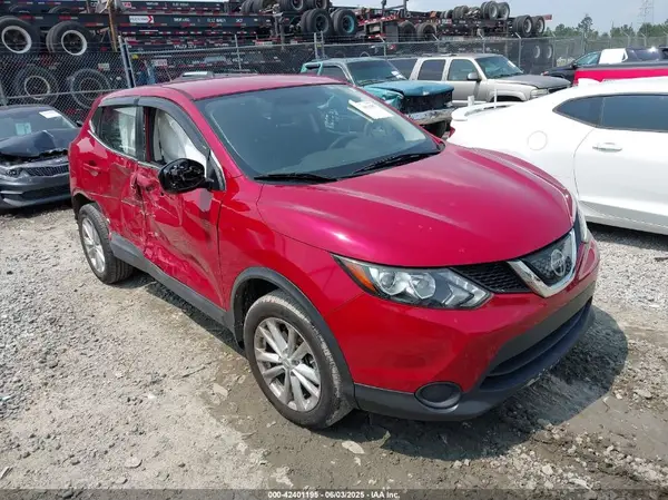 JN1BJ1CP1JW187660 2018 NISSAN ROGUE - Image 1
