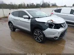 JN1BJ1CP1JW500190 2018 NISSAN ROGUE