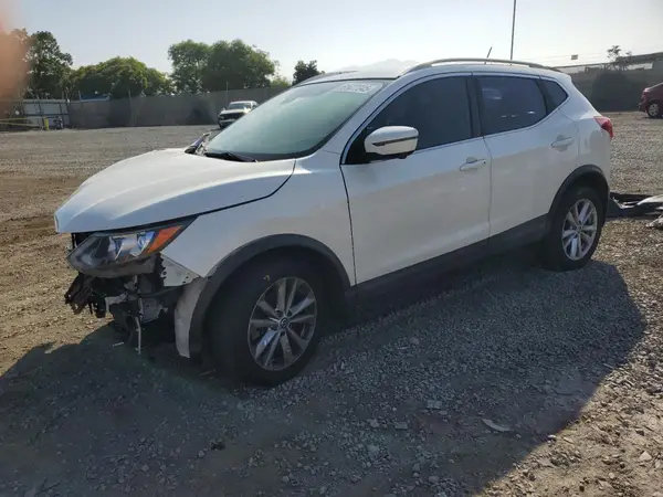 JN1BJ1CP1KW218651 2019 NISSAN ROGUE - Image 1