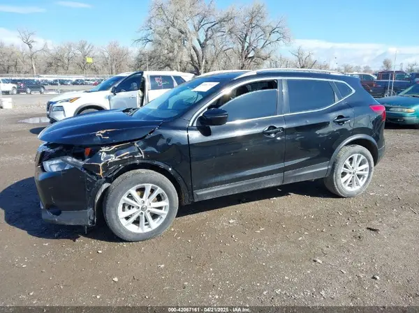 JN1BJ1CP1KW236552 2019 NISSAN ROGUE - Image 2