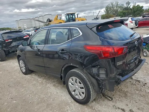 JN1BJ1CP1KW520439 2019 NISSAN ROGUE - Image 2