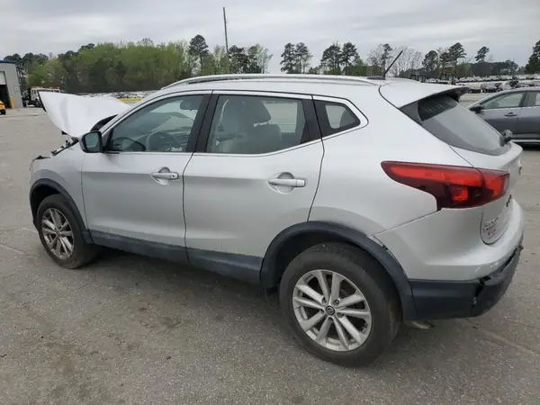 JN1BJ1CP1KW529674 2019 NISSAN ROGUE - Image 2