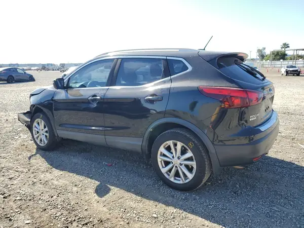 JN1BJ1CP2HW001652 2017 NISSAN ROGUE - Image 2