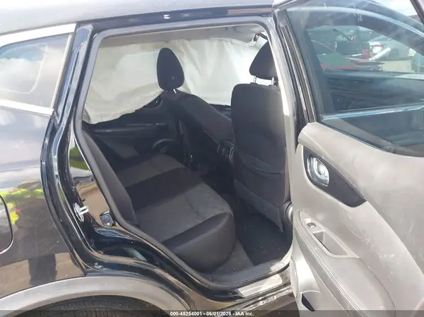 JN1BJ1CP2HW003563 2017 NISSAN ROGUE - Image 8