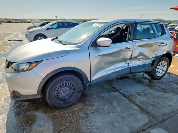JN1BJ1CP2HW004406 2017 NISSAN ROGUE - Image 1