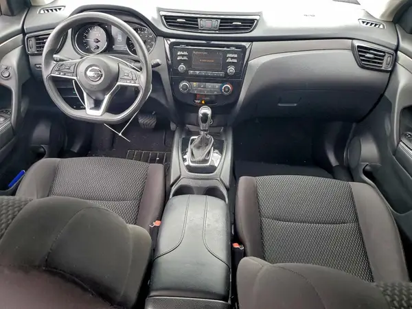 JN1BJ1CP2HW010819 2017 NISSAN ROGUE - Image 8