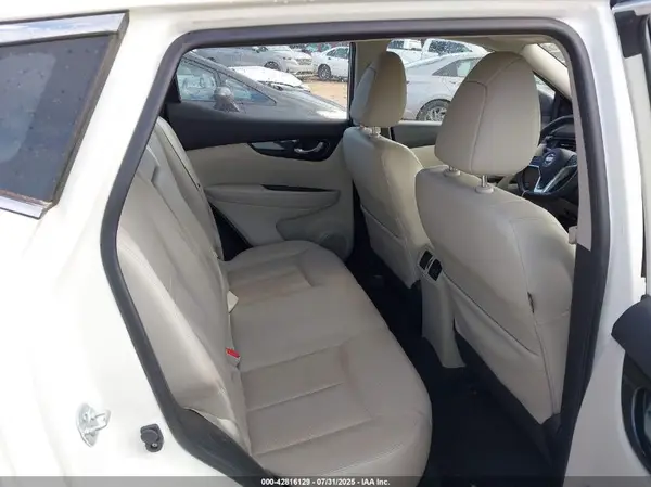 JN1BJ1CP2HW014420 2017 NISSAN ROGUE - Image 8