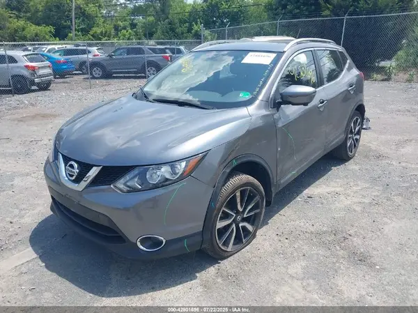 JN1BJ1CP2HW015664 2017 NISSAN ROGUE - Image 2