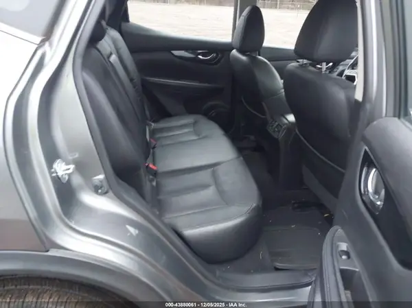 JN1BJ1CP2HW017835 2017 NISSAN ROGUE - Image 8