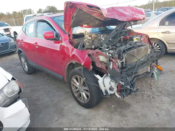 JN1BJ1CP2HW018161 2017 NISSAN ROGUE - Image 1