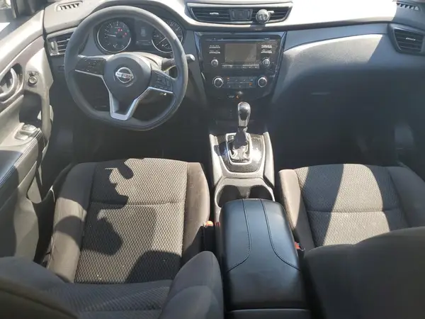 JN1BJ1CP2HW018208 2017 NISSAN ROGUE - Image 8