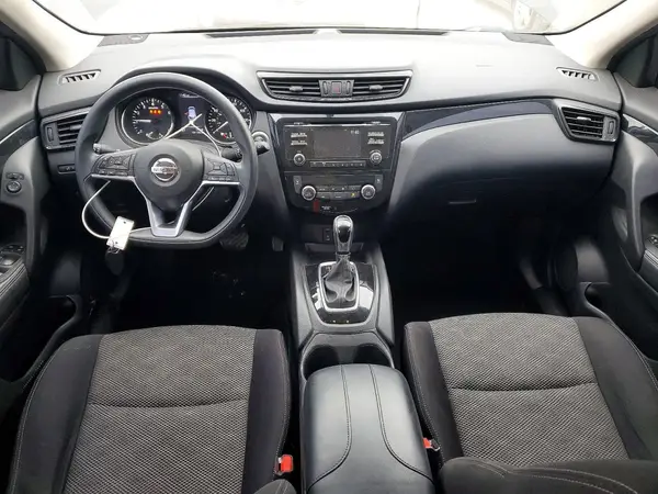 JN1BJ1CP2HW021870 2017 NISSAN ROGUE - Image 8