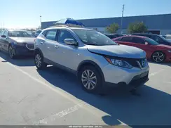 JN1BJ1CP2HW022677 2017 NISSAN ROGUE
