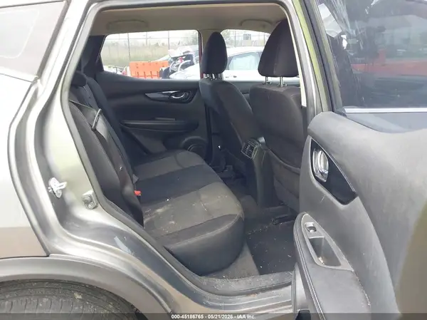 JN1BJ1CP2HW023084 2017 NISSAN ROGUE - Image 8