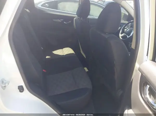 JN1BJ1CP2HW024042 2017 NISSAN ROGUE - Image 8