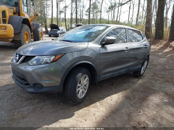 JN1BJ1CP2HW025319 2017 NISSAN ROGUE - Image 2