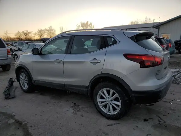 JN1BJ1CP2HW025997 2017 NISSAN ROGUE - Image 2