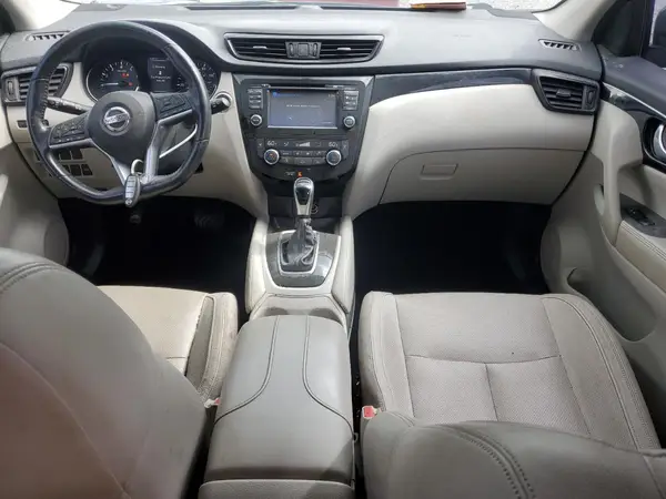 JN1BJ1CP2HW030696 2017 NISSAN ROGUE - Image 8