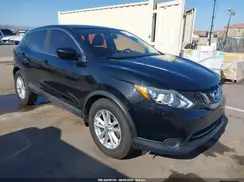 JN1BJ1CP2HW032965 2017 NISSAN ROGUE