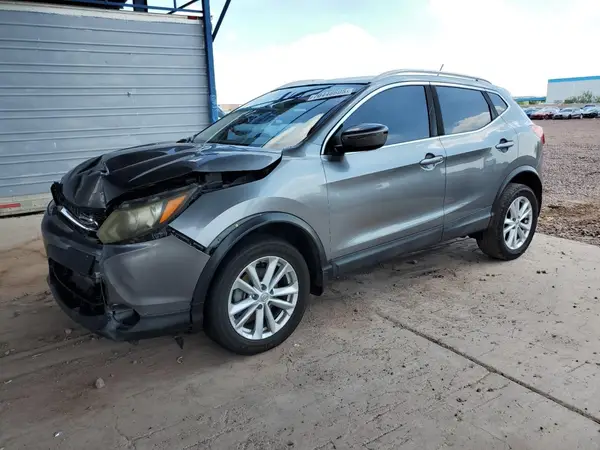JN1BJ1CP2HW033825 2017 NISSAN ROGUE - Image 1