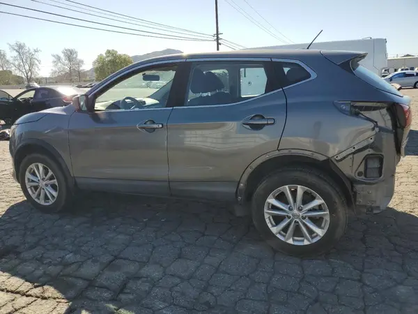 JN1BJ1CP2HW035266 2017 NISSAN ROGUE - Image 2