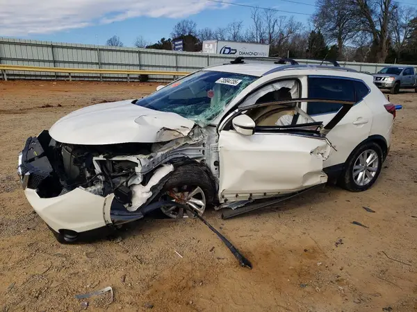 JN1BJ1CP2JW100901 2018 NISSAN ROGUE - Image 1