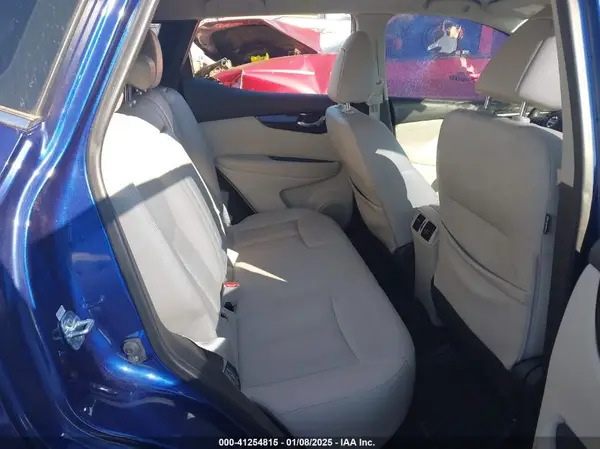 JN1BJ1CP2JW104379 2018 NISSAN ROGUE - Image 8