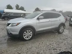 JN1BJ1CP2JW107699 2018 NISSAN ROGUE