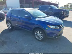 JN1BJ1CP2JW108240 2018 NISSAN ROGUE