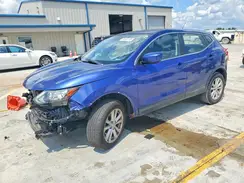 JN1BJ1CP2JW108996 2018 NISSAN ROGUE