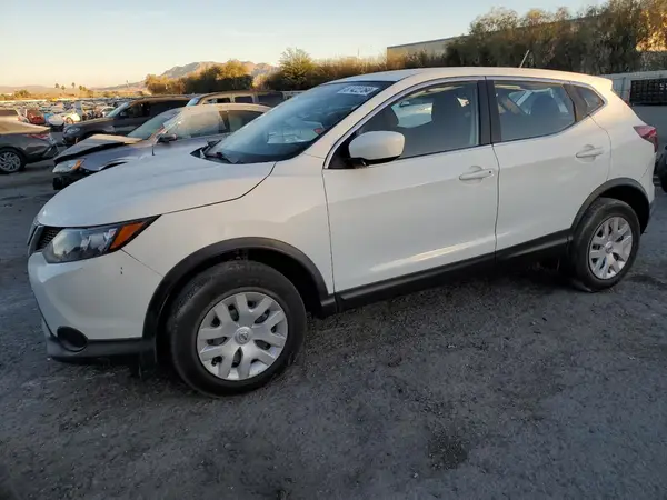 JN1BJ1CP2JW160404 2018 NISSAN ROGUE - Image 1