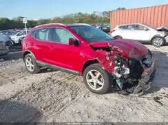 JN1BJ1CP2JW162668 2018 NISSAN ROGUE