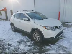 JN1BJ1CP2JW163433 2018 NISSAN ROGUE