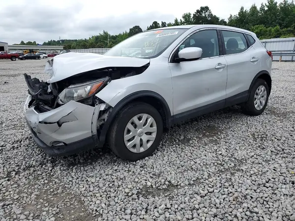 JN1BJ1CP2JW165330 2018 NISSAN ROGUE - Image 1