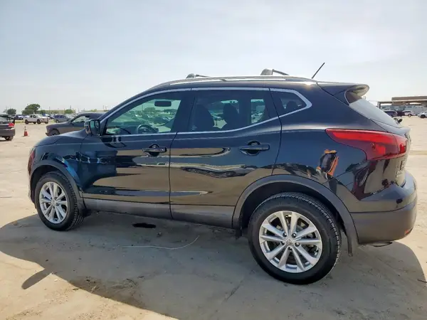JN1BJ1CP2JW183309 2018 NISSAN ROGUE - Image 2