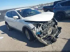 JN1BJ1CP2JW184301 2018 NISSAN ROGUE