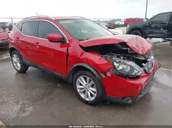 JN1BJ1CP2JW184802 2018 NISSAN ROGUE