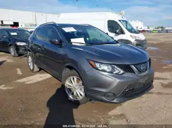 JN1BJ1CP2JW189661 2018 NISSAN ROGUE