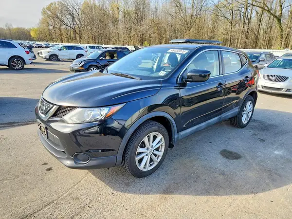 JN1BJ1CP2JW191068 2018 NISSAN ROGUE - Image 1