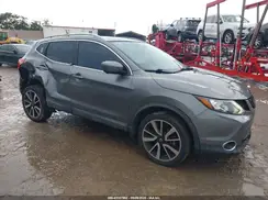 JN1BJ1CP2JW500313 2018 NISSAN ROGUE